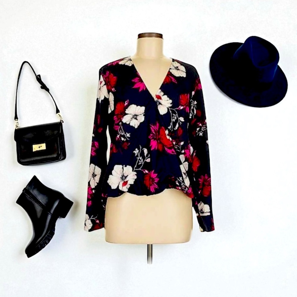 A New Day-A New Day Dark Navy Pink & Cream Floral  Wrap Blouse💕